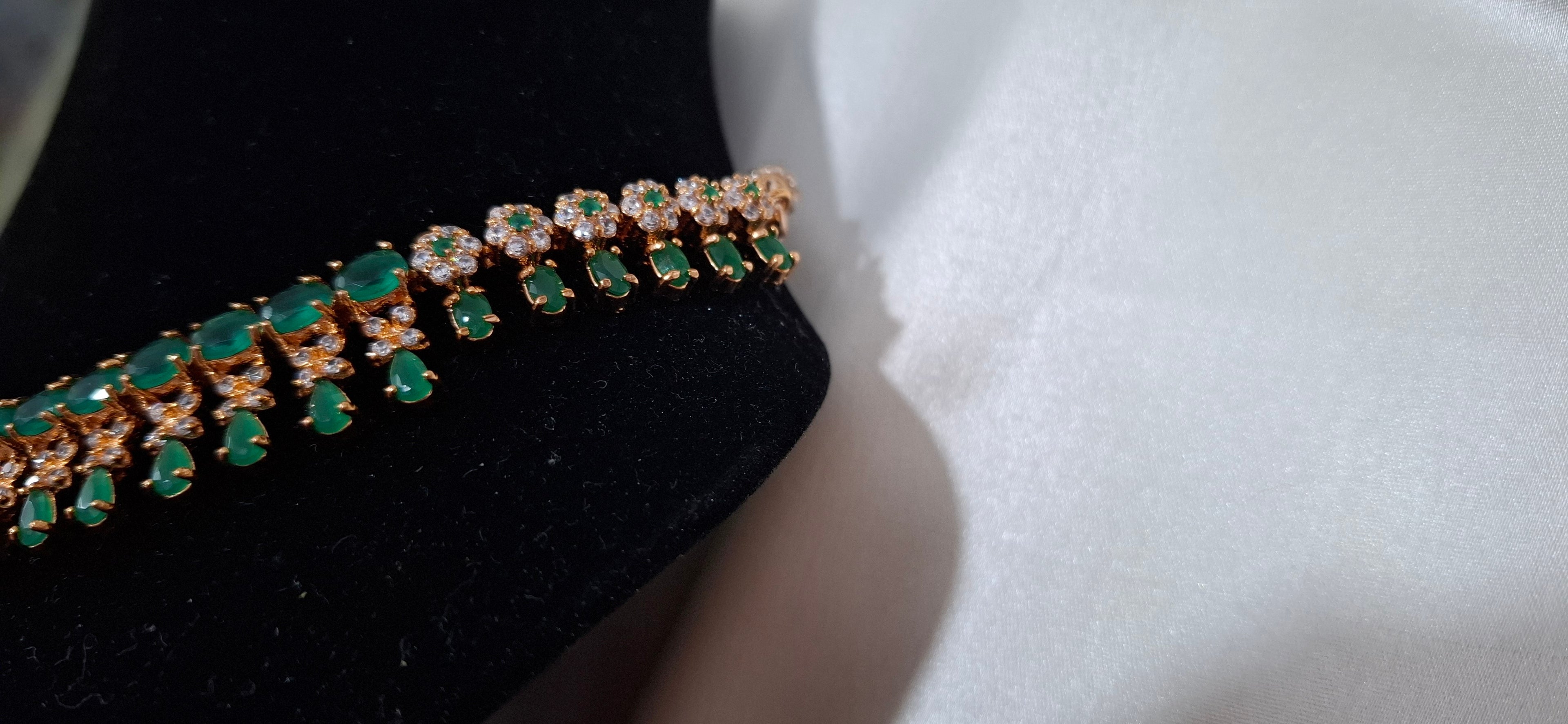 Elegant Emerald Green Stone and Cubic Zirconia Gold-Plated Choker Necklace with Matching Earrings