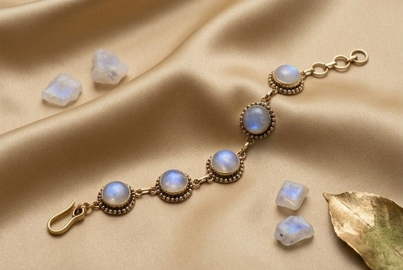 Vintage Opaline Moonstone Link Bracelet