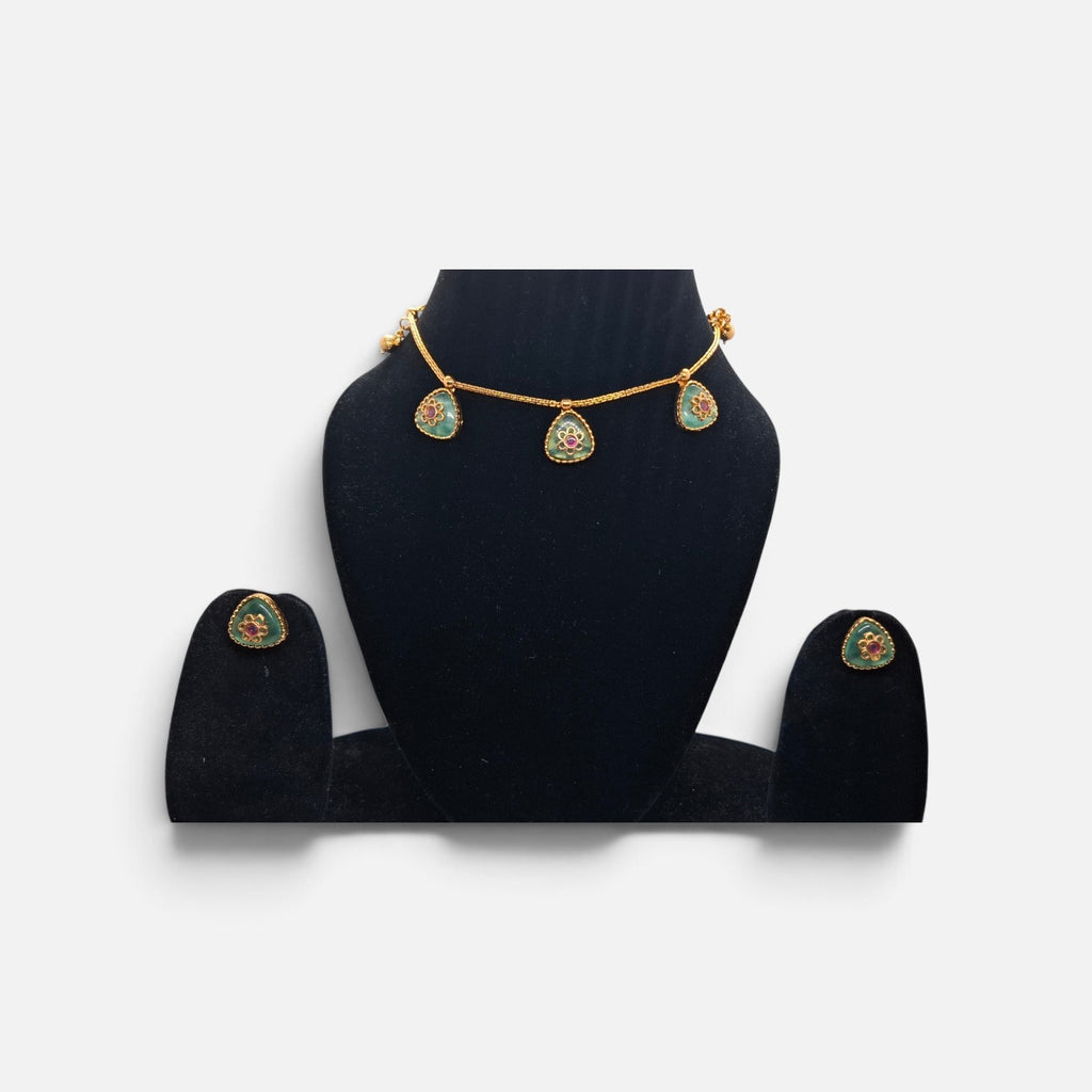 Delicate Green Teardrop & Floral Motif Choker Set with Matching Studs