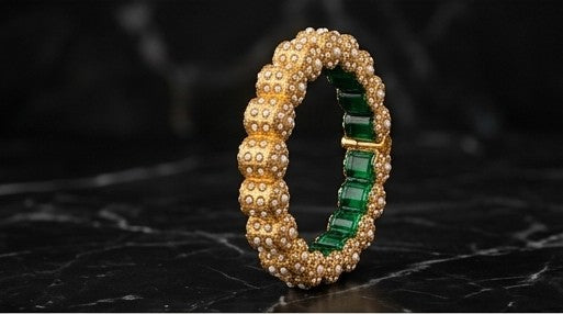 Regal Pearl Cluster Openable Kada