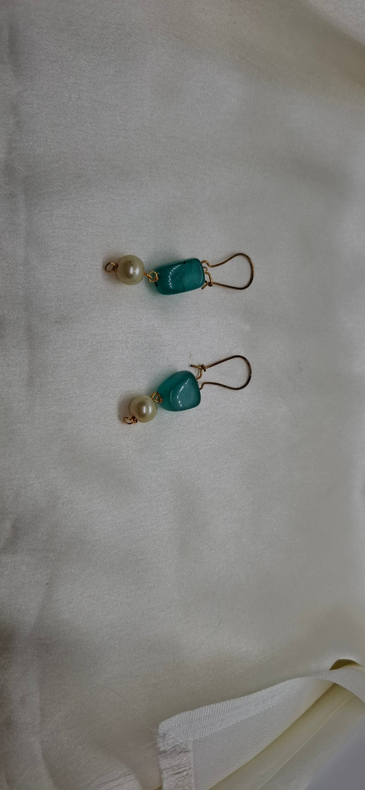 Teal Aura Tumbled Gemstone Necklace Set